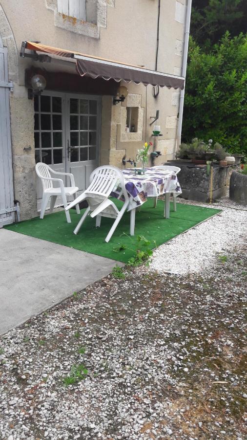 Chambre De Caractere Celles  Exterior photo